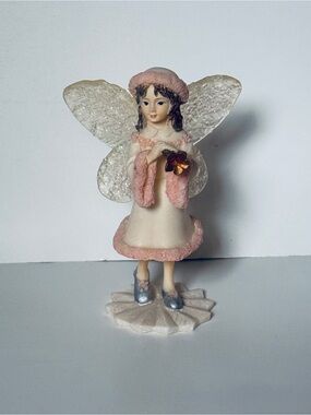 LILLY The Snowflake Fairies by Dezine a Limited Edition Collectible